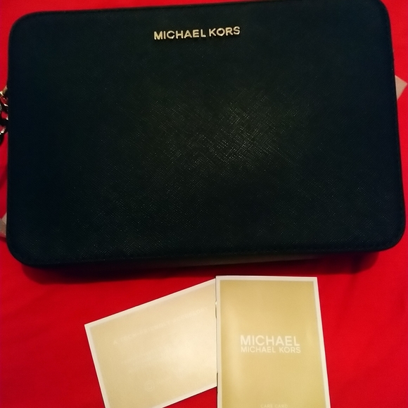 Michael Kors crossbody - Picture 6 of 8